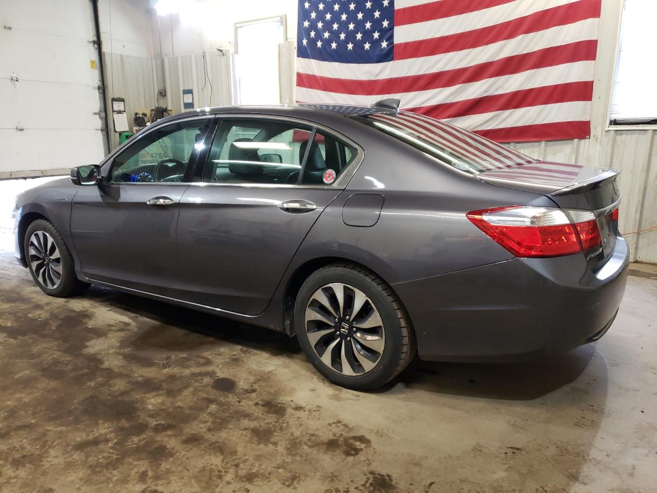 Image 2 of 2014 HONDA ACCORD TOURING HYBRID 2014 with VIN 1HGCR6F79EA008286