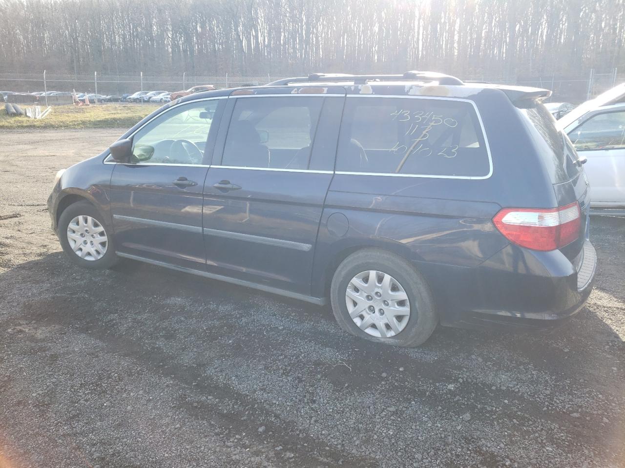 Image 2 of 2005 HONDA ODYSSEY LX 2005 with VIN 5FNRL38215B083114