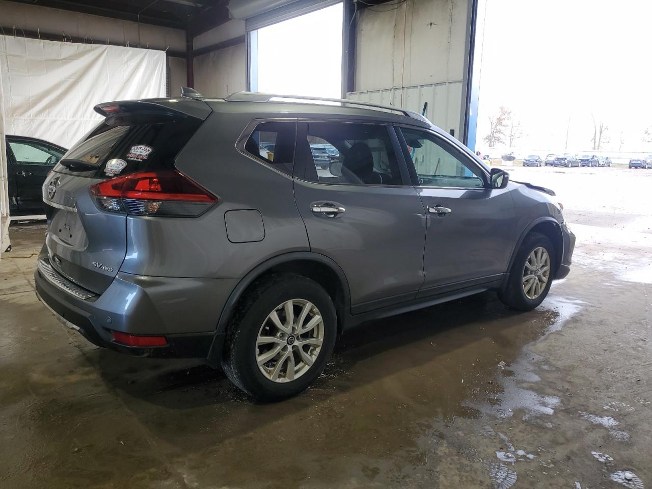 Obraz 3 z 2020 NISSAN ROGUE S 2020 z VIN JN8AT2MV9LW116963