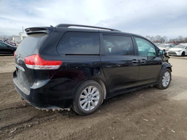 Obraz 3 z 2013 TOYOTA SIENNA XLE 2013 z VIN 5TDDK3DC6DS063656