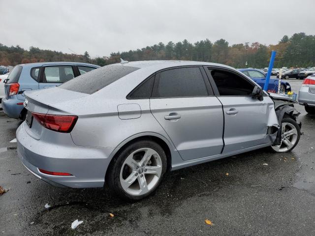 Изображение 3 2018 AUDI A3 PREMIUM 2018 с VIN WAUAUGFF1J1023552
