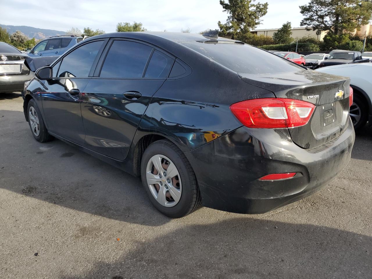 Изображение 2 2017 CHEVROLET CRUZE LS 2017 с VIN 1G1BC5SMXH7171315
