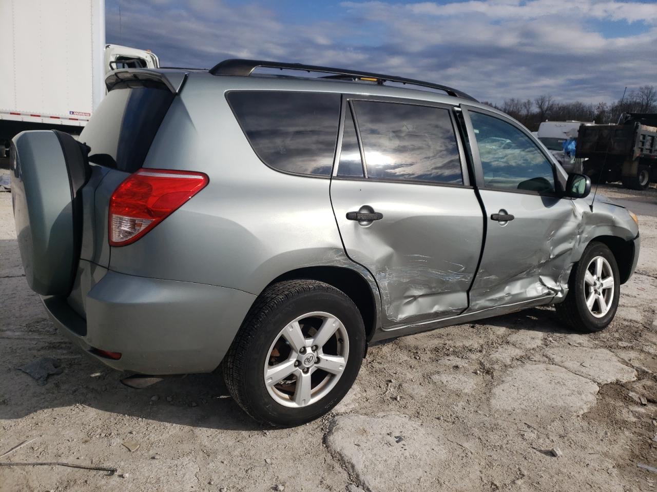 Obraz 3 z 2006 TOYOTA RAV4  2006 z VIN JTMZD33V665002349