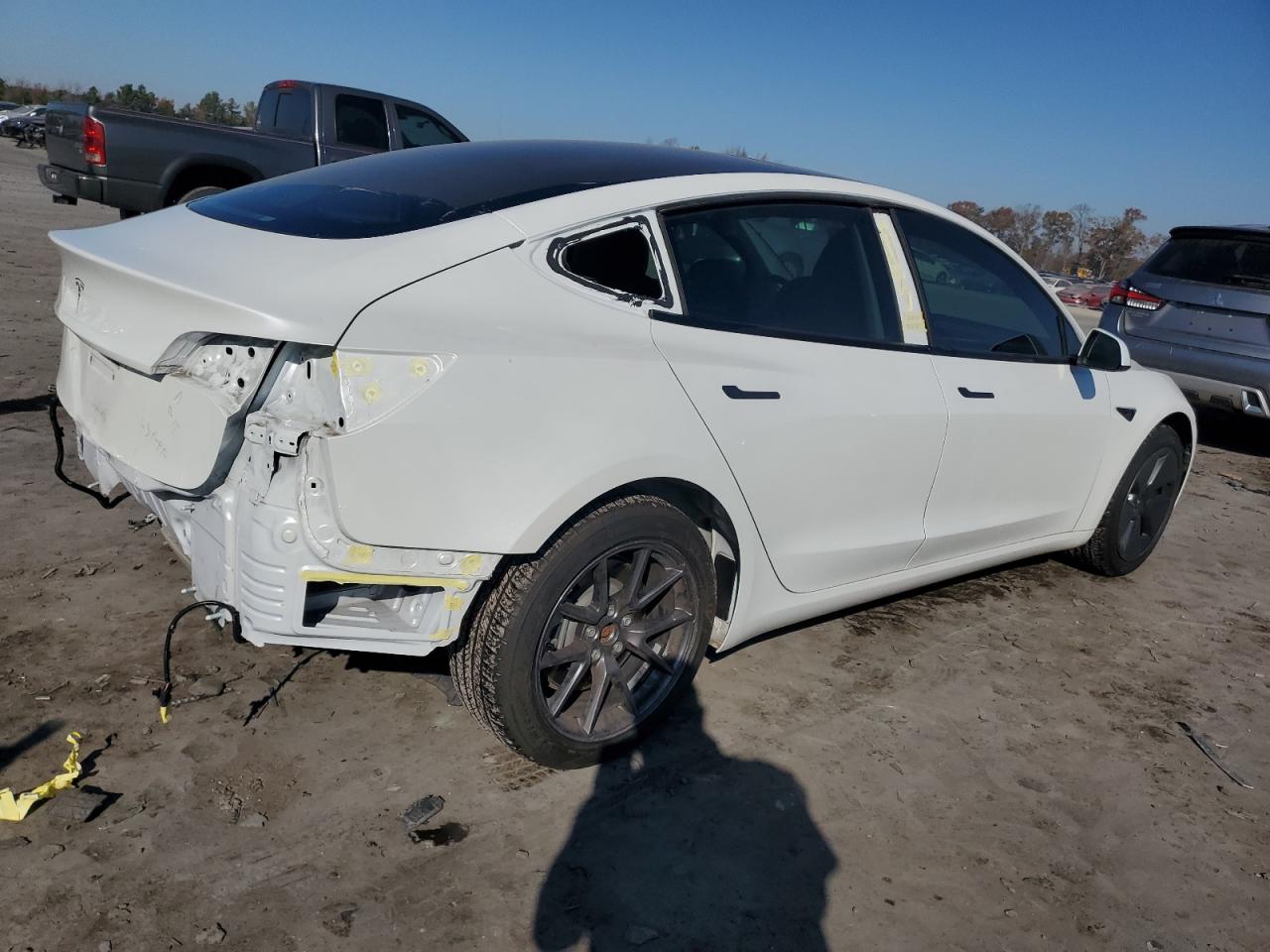 Изображение 3 2021 TESLA MODEL 3  2021 с VIN 5YJ3E1EA3MF043390