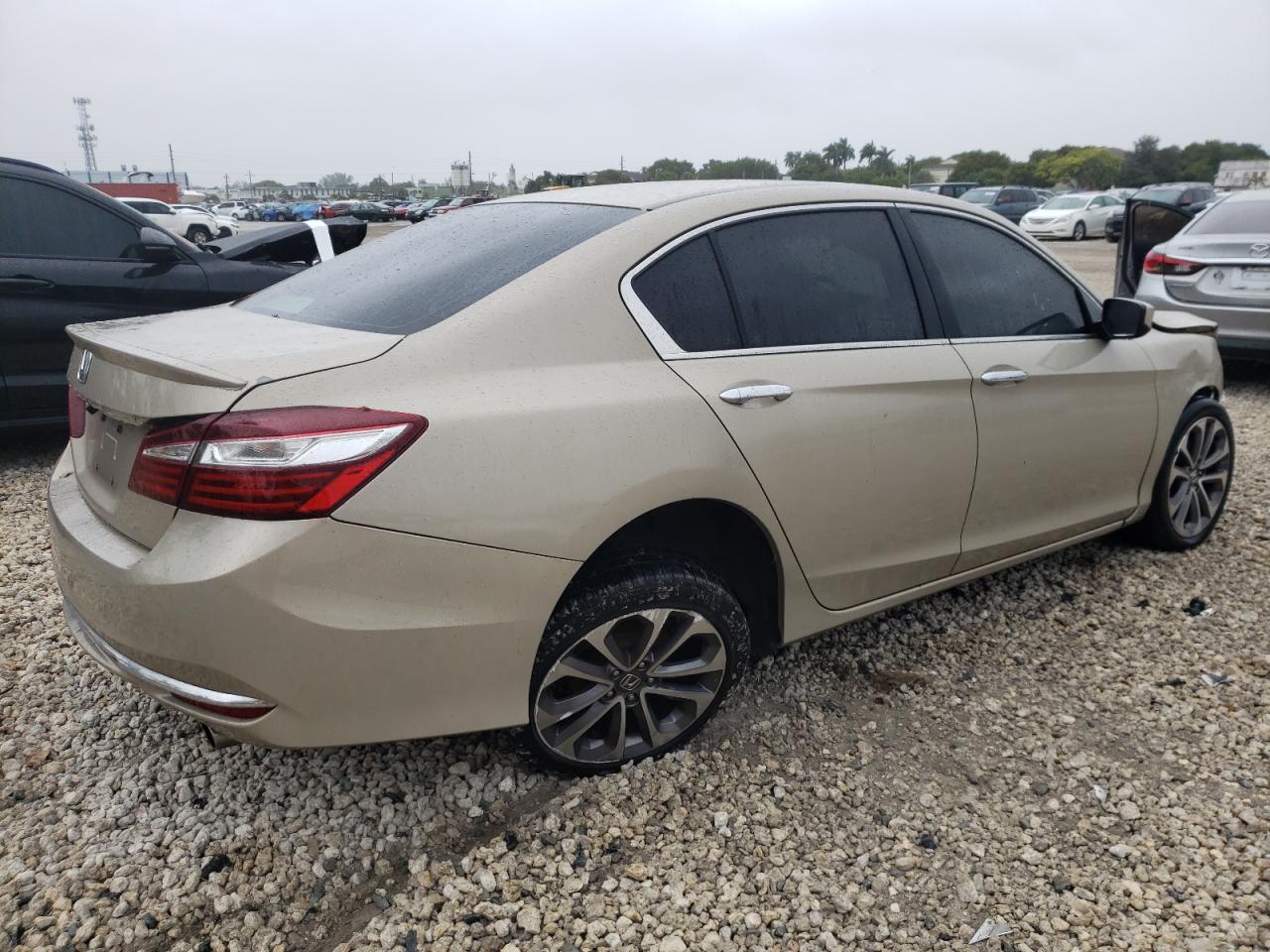 Изображение 3 2014 HONDA ACCORD SPORT 2014 с VIN 1HGCR2F5XEA057925