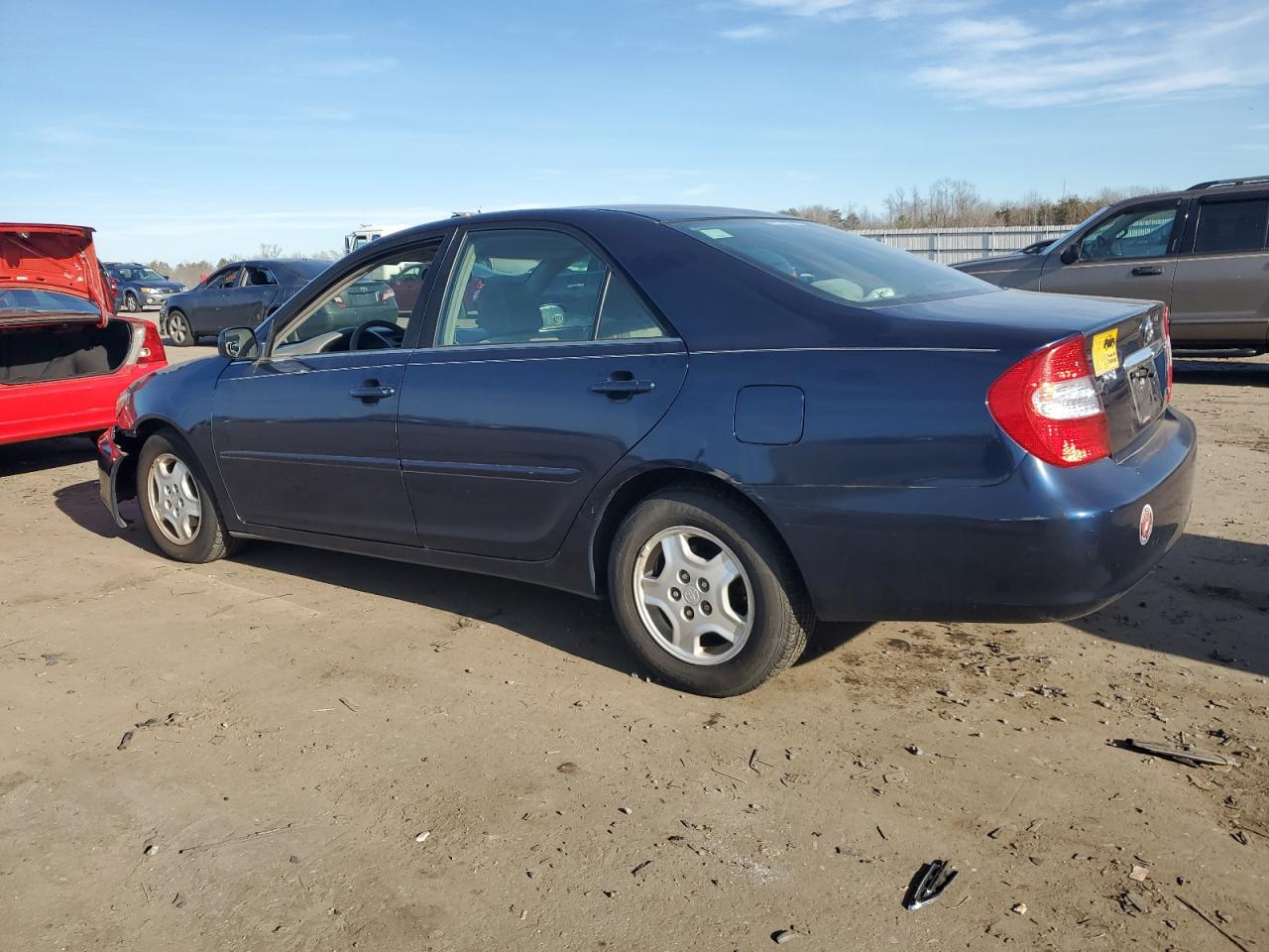 Image 2 of 2002 TOYOTA CAMRY LE 2002 with VIN 4T1BF30K92U527715