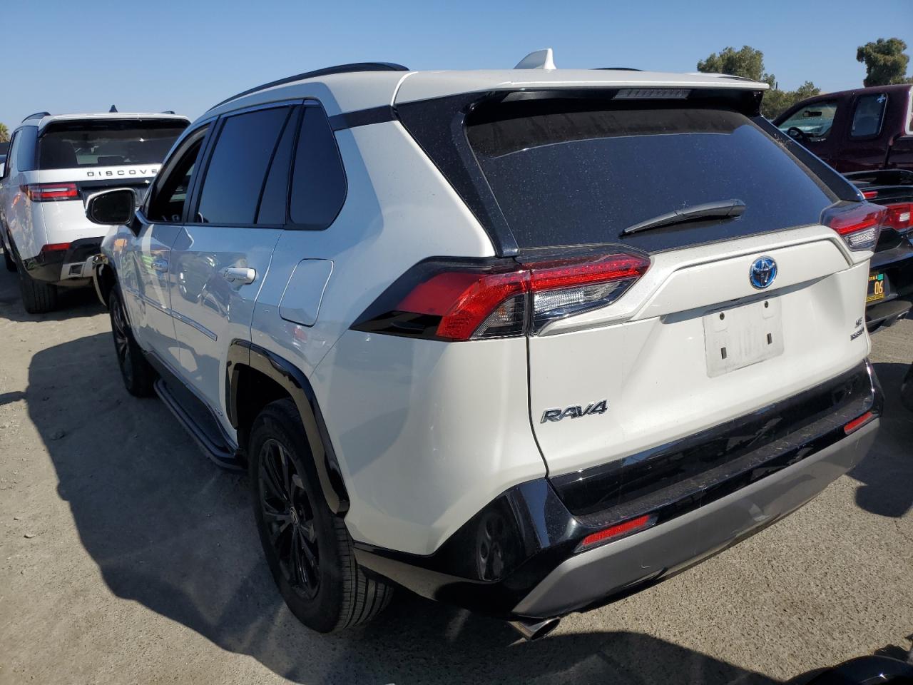 Image 2 of 2022 TOYOTA RAV4 SE 2022 with VIN 4T3T6RFV2NU097434