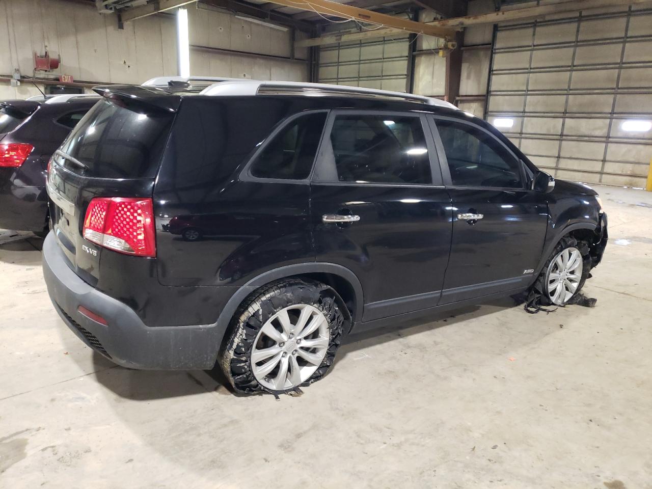 Image 3 of 2011 KIA SORENTO EX 2011 with VIN 5XYKUDA29BG051532