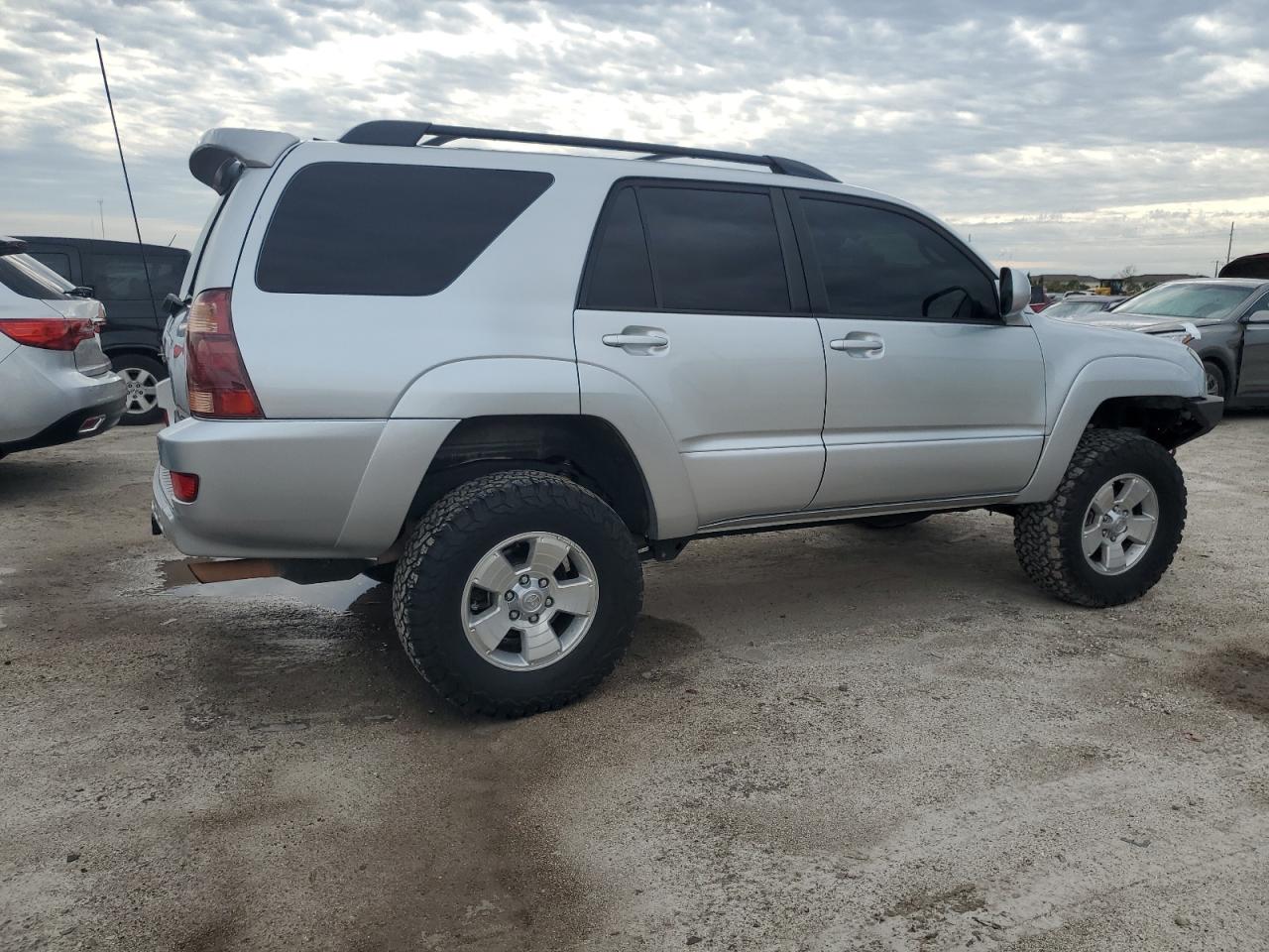 Image 3 of 2003 TOYOTA 4RUNNER LIMITED 2003 with VIN JTEBT17RX30023120