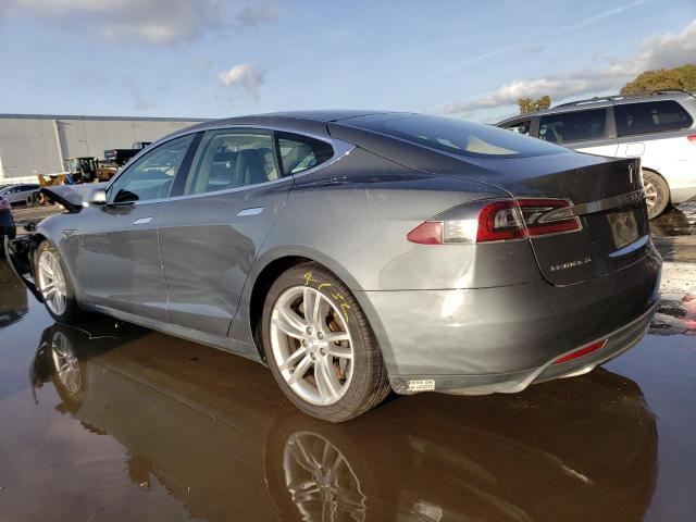 Изображение 2 2013 TESLA MODEL S  2013 с VIN 5YJSA1DG2DFP03979