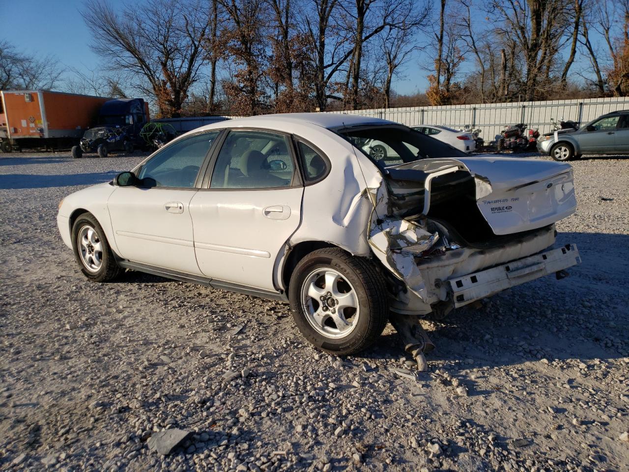 Obraz 2 z 2005 FORD TAURUS SE 2005 z VIN 1FAFP53U65A264753