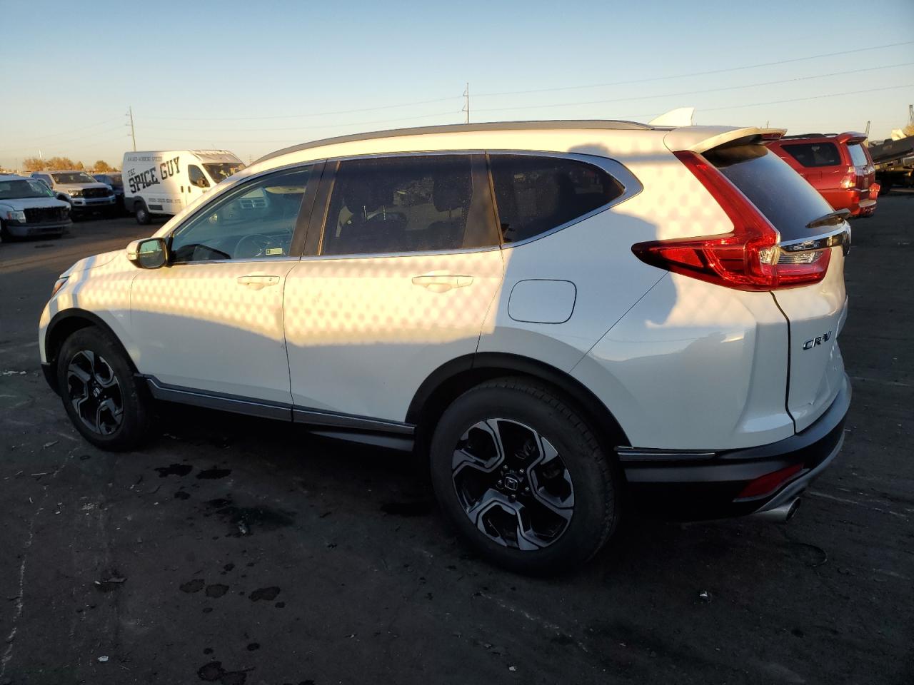 Изображение 2 2019 HONDA CR-V TOURING 2019 с VIN JHLRW2H90KX014711