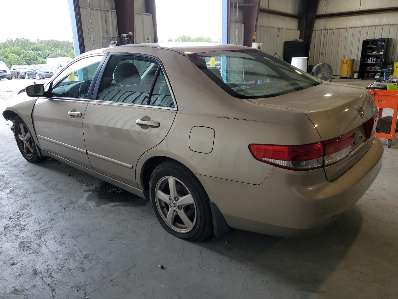 Изображение 2 2004 HONDA ACCORD EX 2004 с VIN 1HGCM56654A121764