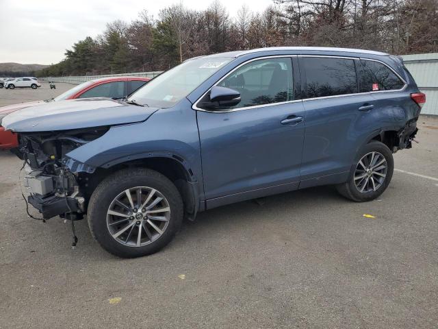 2017 TOYOTA HIGHLANDER SE 2017 image