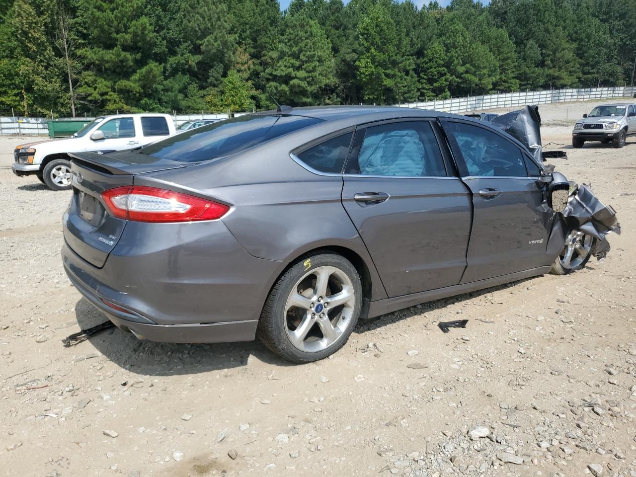Image 3 of 2013 FORD FUSION SE HYBRID 2013 with VIN 3FA6P0LU3DR224847