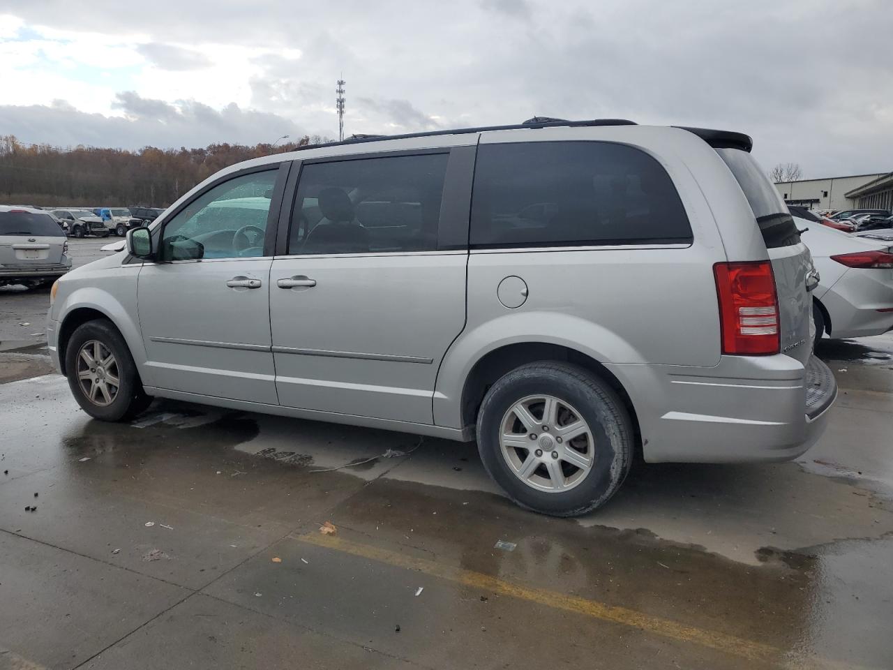 Obraz 2 z 2010 CHRYSLER TOWN & COUNTRY TOURING 2010 z VIN 2A4RR5D1XAR193630