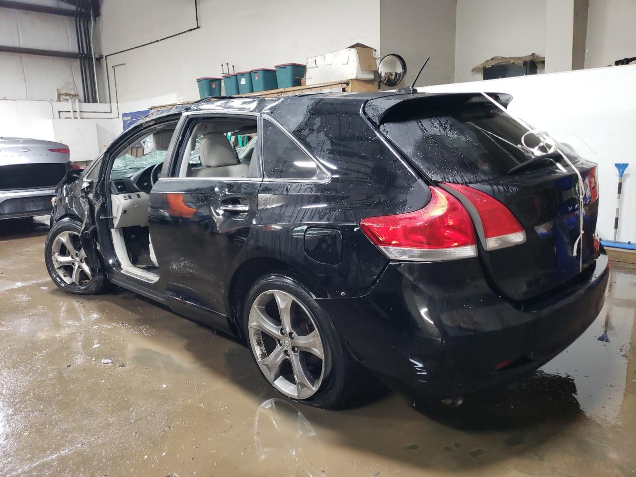 Obraz 2 z 2010 TOYOTA VENZA  2010 z VIN 4T3BK3BB7AU038132