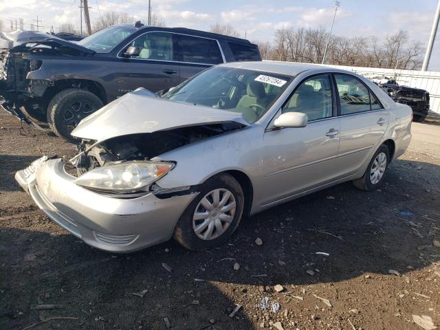 Obraz 1 z 2005 TOYOTA CAMRY LE 2005 z VIN 4T1BE32K15U634438