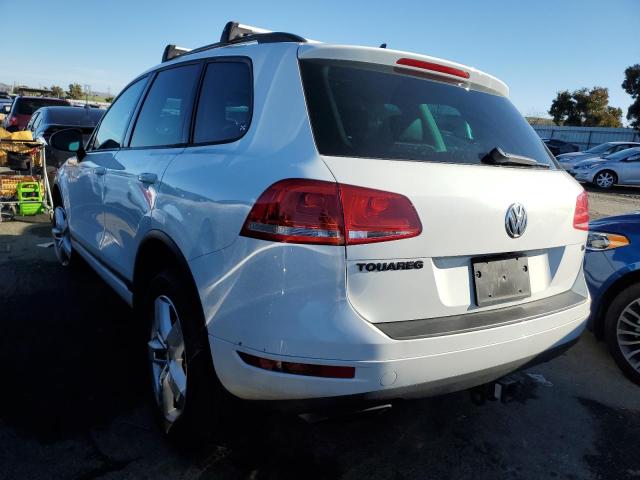Image 2 of 2014 VOLKSWAGEN TOUAREG V6 2014 with VIN WVGEF9BP3ED009421
