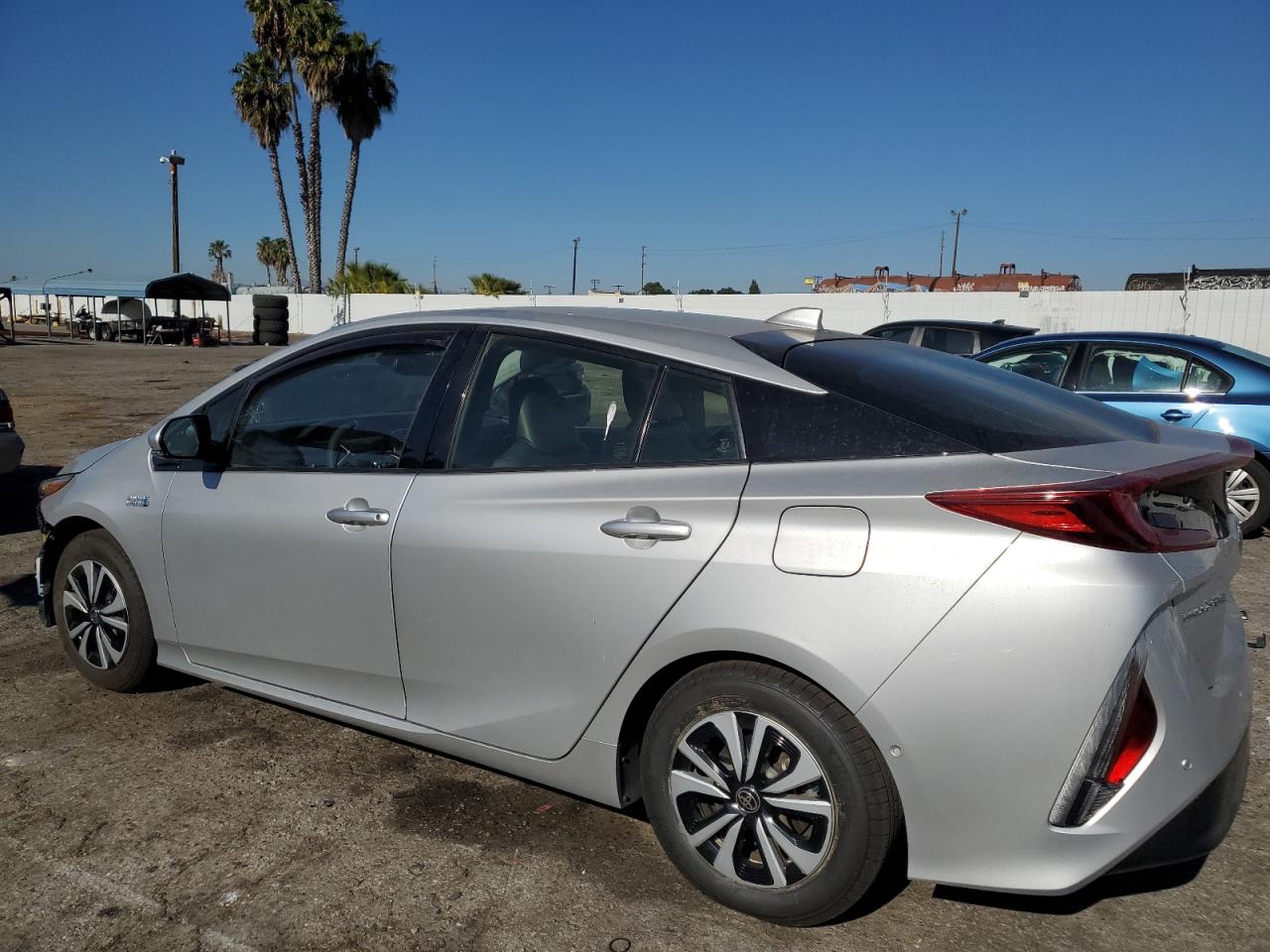 Image 2 of 2018 TOYOTA PRIUS PRIME  2018 with VIN JTDKARFP3J3098522
