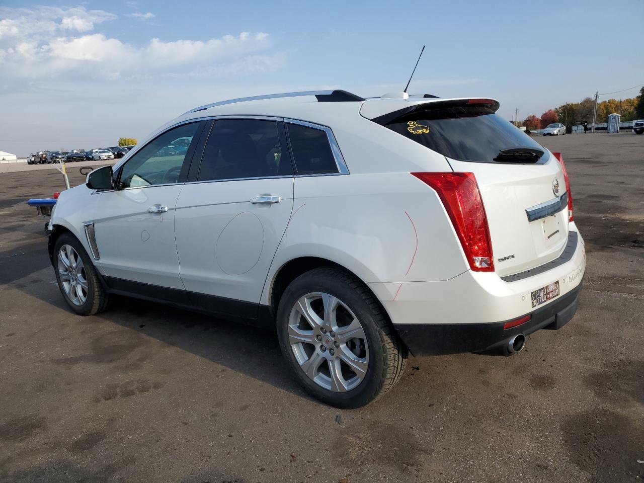 Image 2 of Cadillac Srx Performance Collection 2015 with VIN 3GYFNCE3XFS623721
