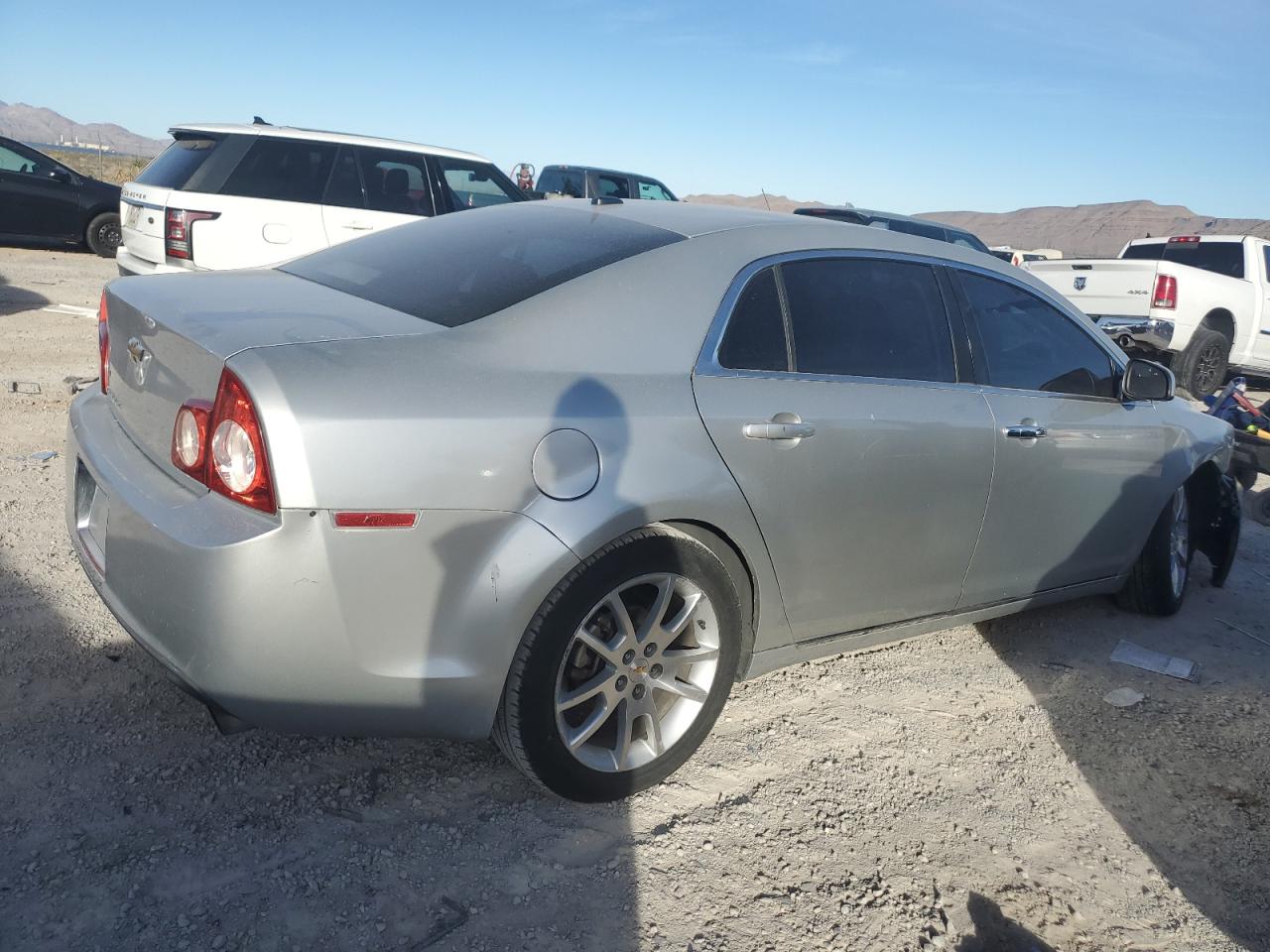 Изображение 3 2010 CHEVROLET MALIBU LTZ 2010 с VIN 1G1ZE5E7XAF134369