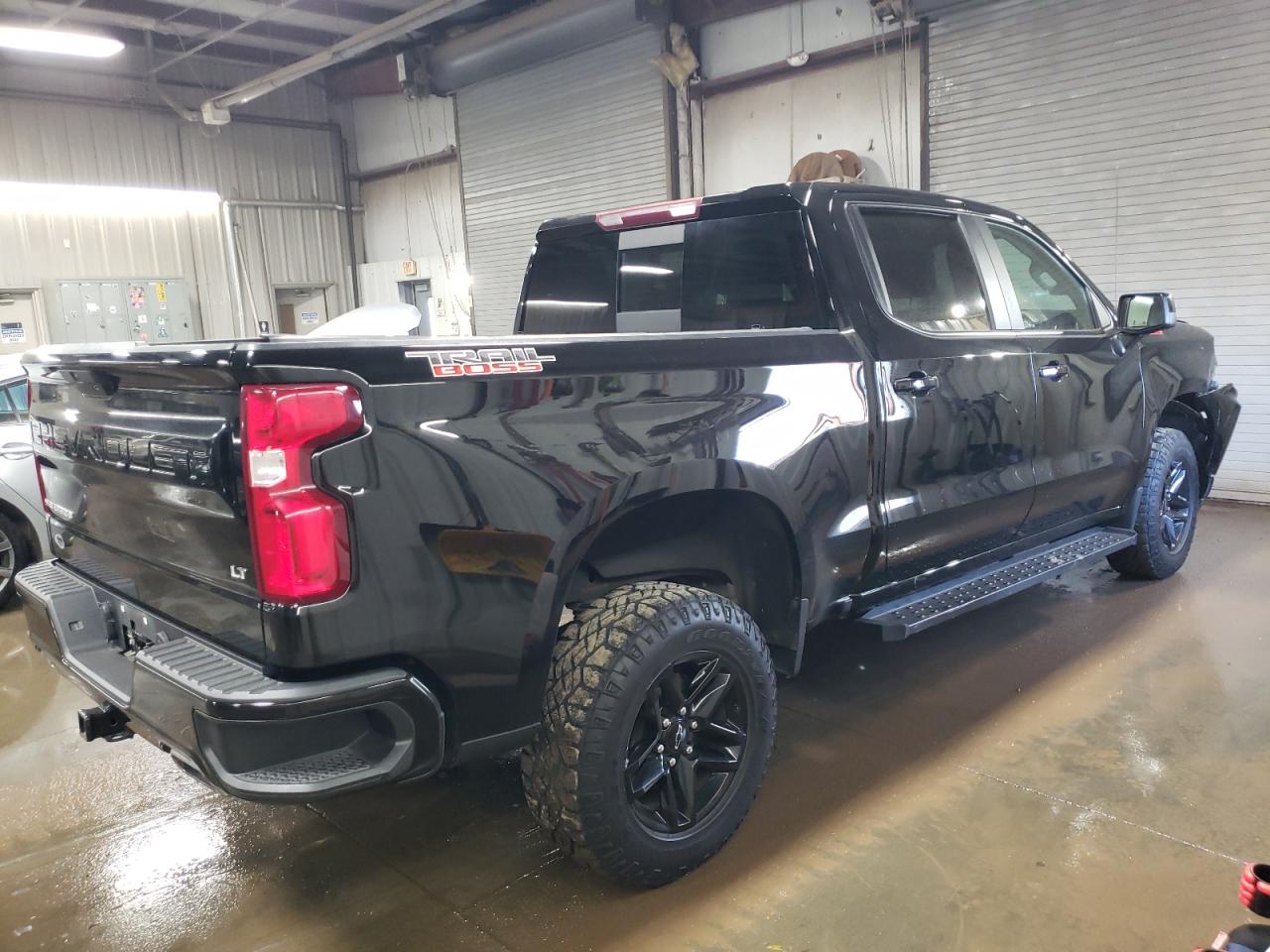 Изображение 3 2019 CHEVROLET SILVERADO K1500 LT TRAIL BOSS 2019 с VIN 3GCPYFED9KG233654