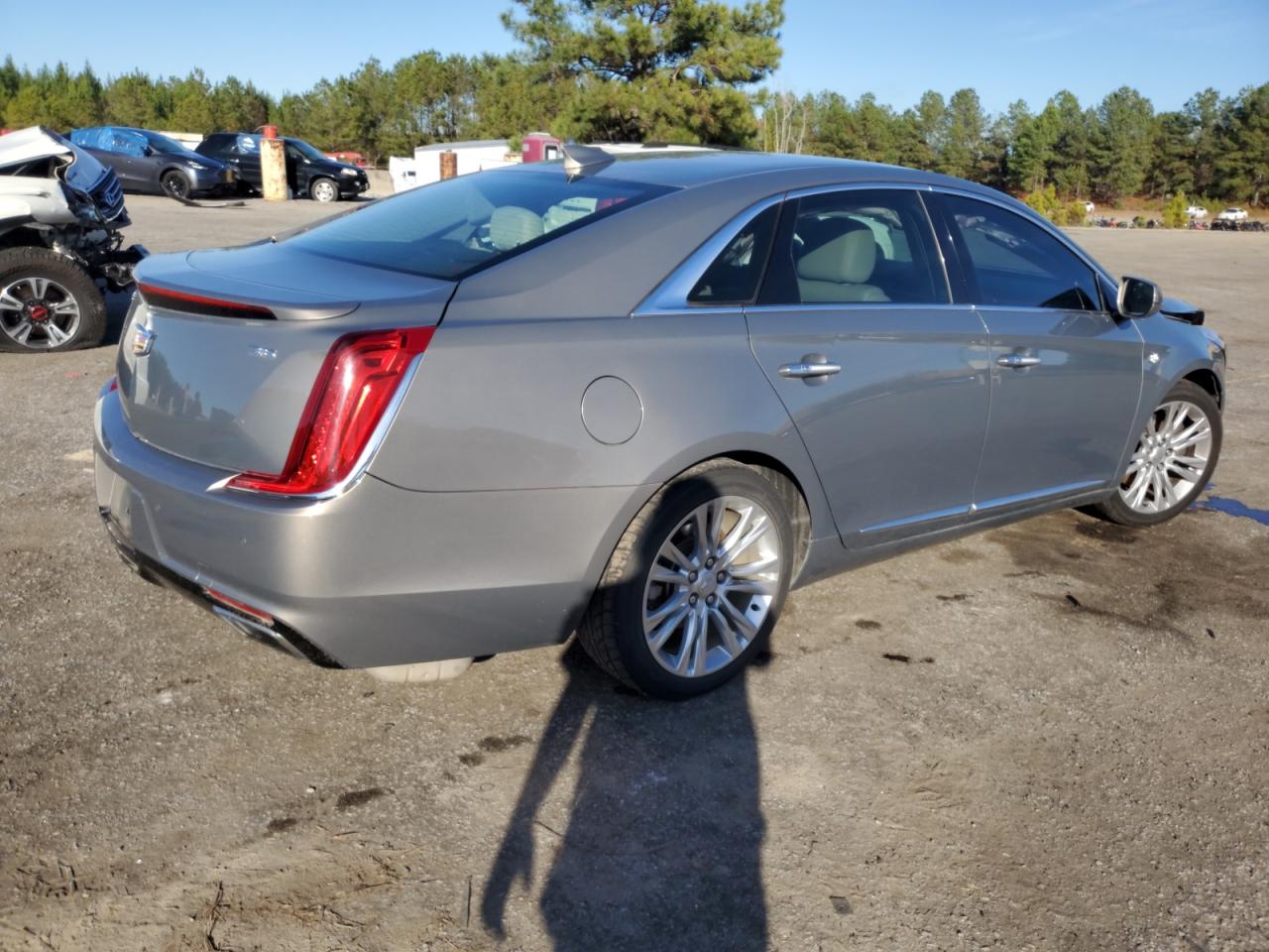 Image 3 of 2018 CADILLAC XTS LUXURY 2018 with VIN 2G61M5S32J9167130