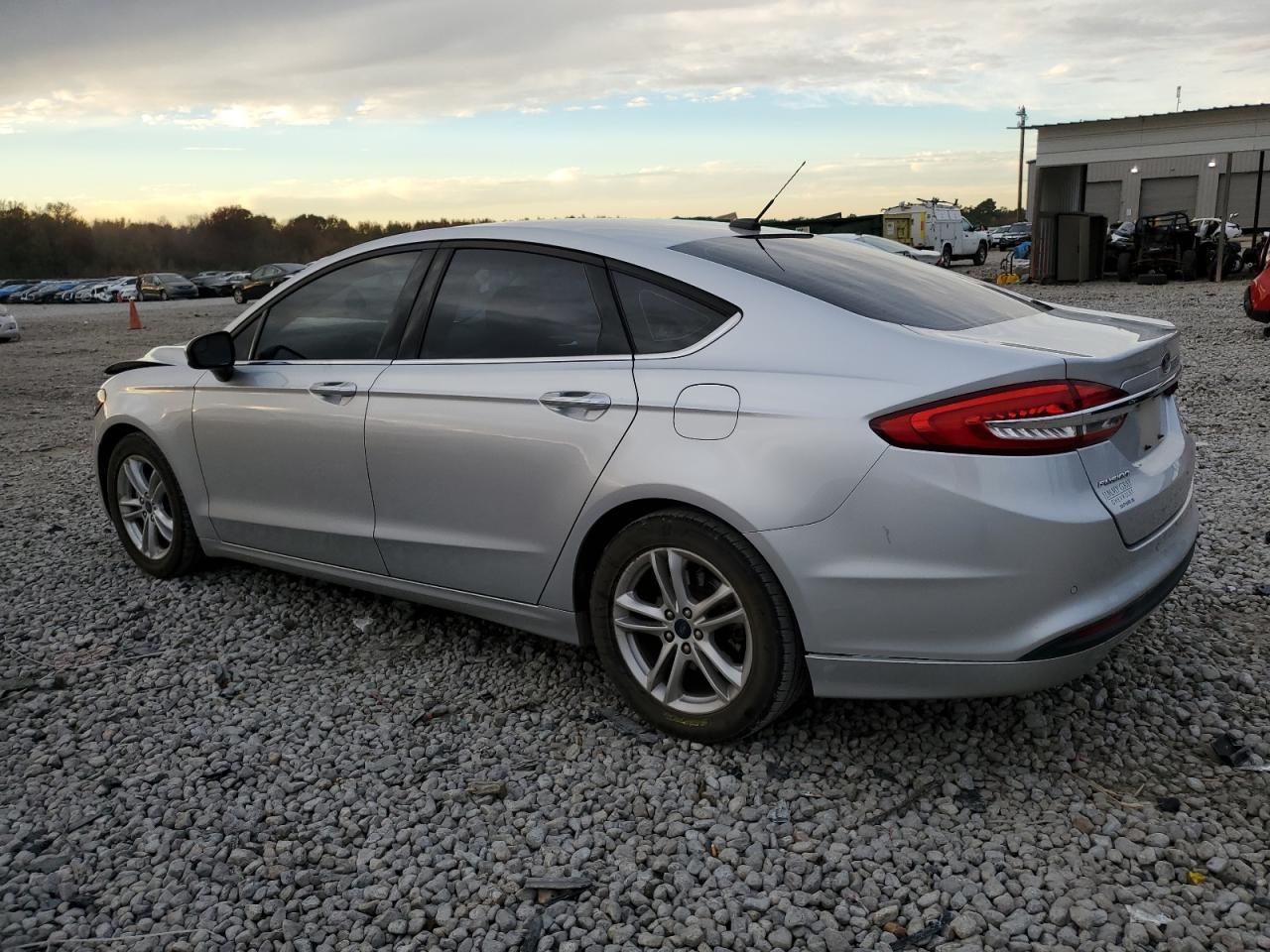 Image 2 of 2018 FORD FUSION SE 2018 with VIN 3FA6P0HD1JR229274