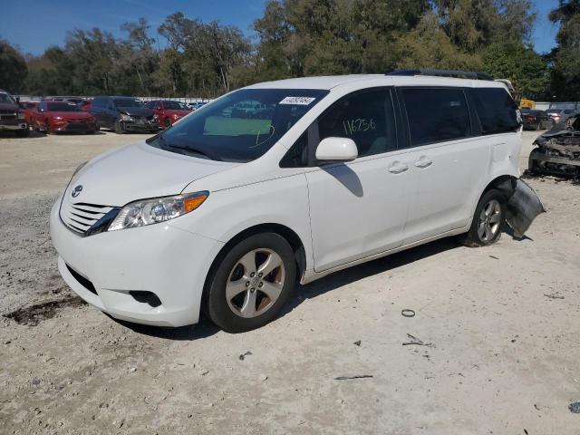 2016 TOYOTA SIENNA LE 2016 image