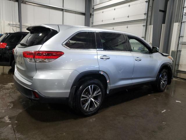 Image 3 of 2019 TOYOTA HIGHLANDER LE 2019 with VIN 5TDBZRFH7KS977281