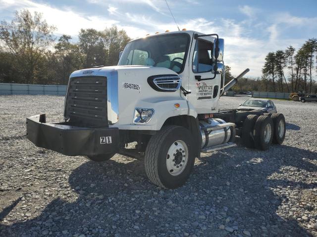Image 2 of 2015 FREIGHTLINER 108SD  2015 with VIN 1FVHG5CY2FHGD3982