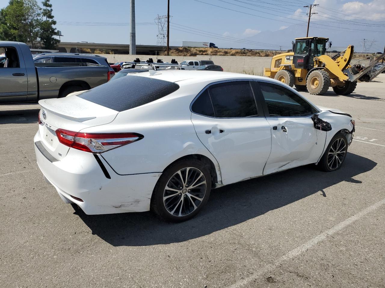 Obraz 3 z 2020 TOYOTA CAMRY SE 2020 z VIN 4T1M11AK4LU395345