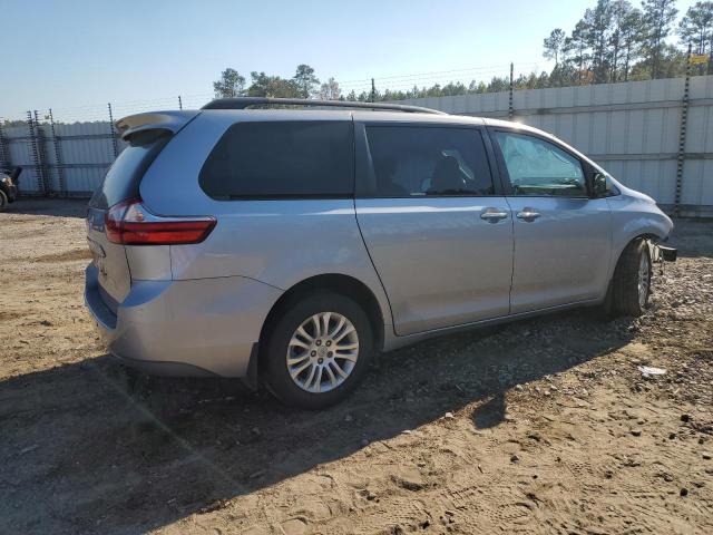 Obraz 3 z 2017 TOYOTA SIENNA XLE 2017 z VIN 5TDYZ3DC1HS776497