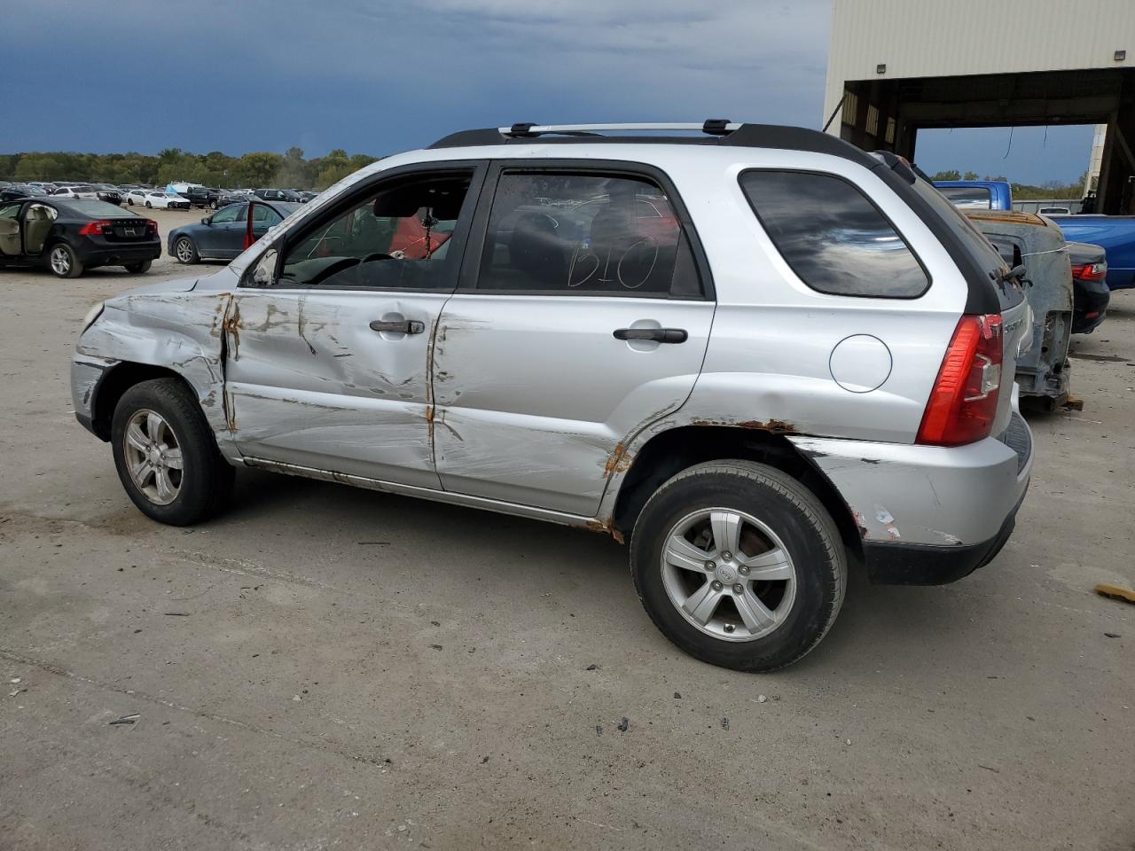 Изображение 2 2009 KIA SPORTAGE LX 2009 с VIN KNDJF724497610516