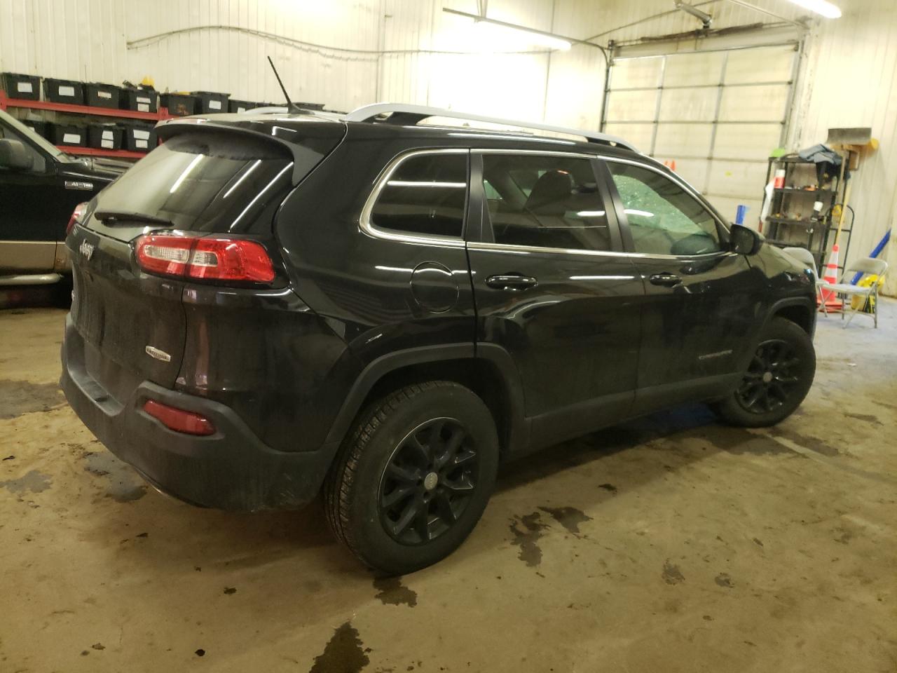 Изображение 3 2015 JEEP CHEROKEE LATITUDE 2015 с VIN 1C4PJMCS2FW504491