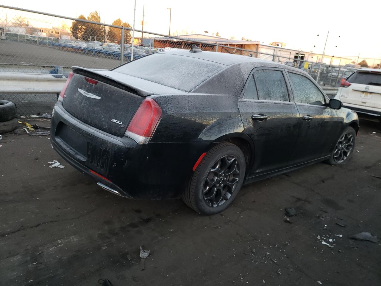 Изображение 3 2018 CHRYSLER 300 S 2018 с VIN 2C3CCAGG8JH141669