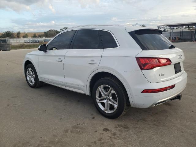 Изображение 2 2019 AUDI Q5 PREMIUM 2019 с VIN WA1ANAFY6K2114224