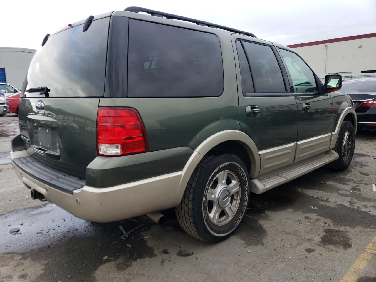 Image 3 of 2005 FORD EXPEDITION EDDIE BAUER 2005 with VIN 1FMFU18575LA10577