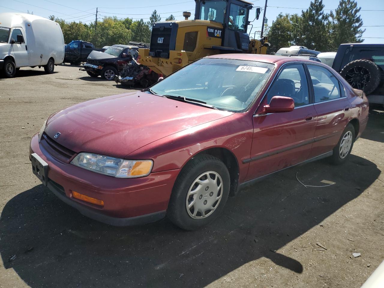 Image 1 of 1994 HONDA ACCORD LX 1994 with VIN JHMCD563XRC027703