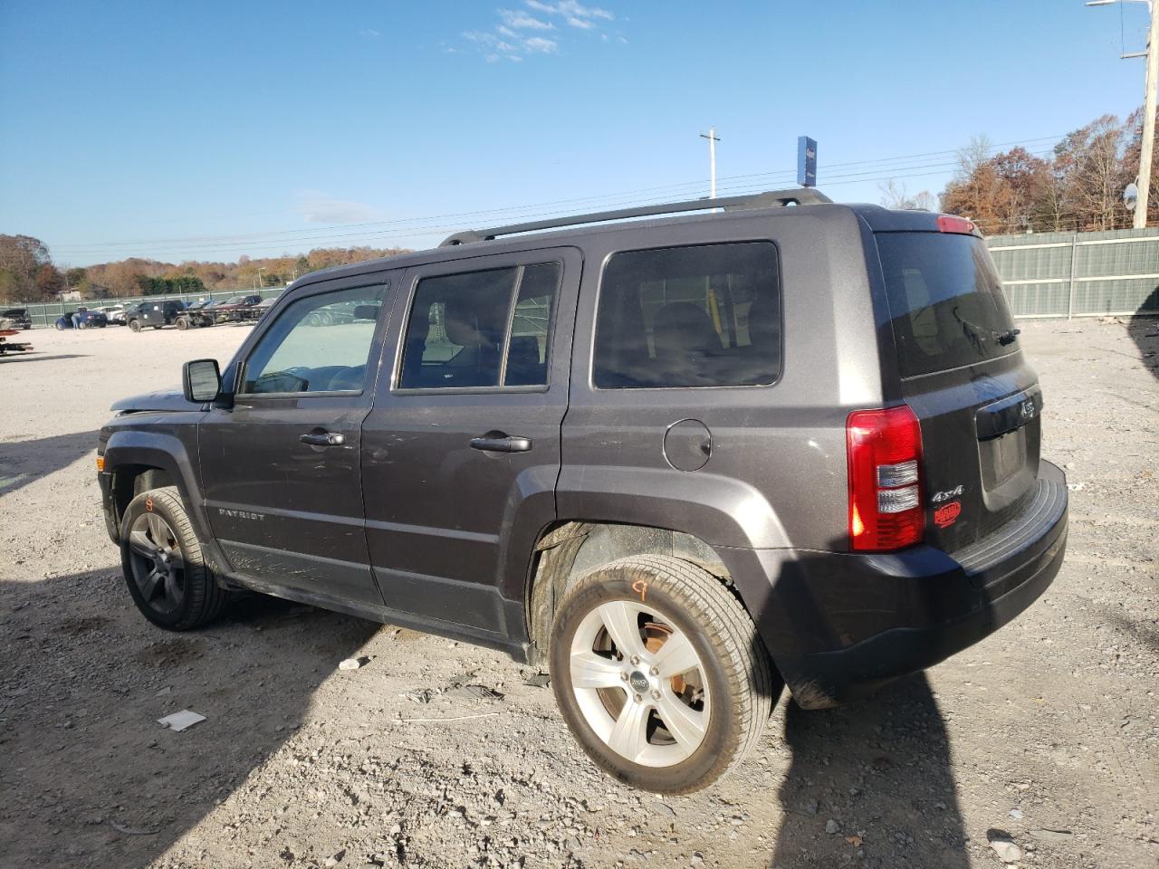 Obraz 2 z 2015 JEEP PATRIOT LATITUDE 2015 z VIN 1C4NJRFBXFD225933