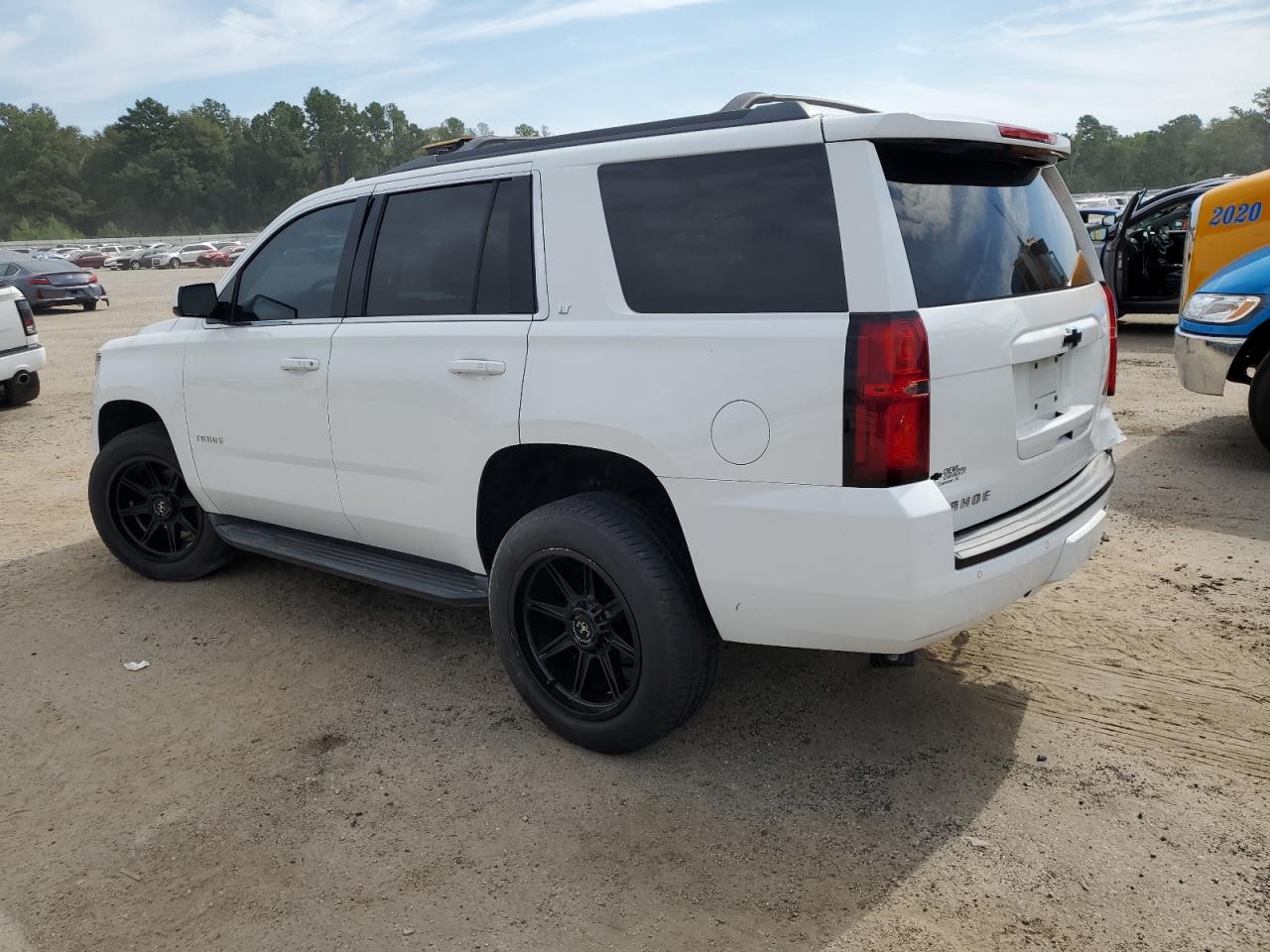 Image 2 of 2016 CHEVROLET TAHOE C1500 LT 2016 with VIN 1GNSCBKC2GR330545