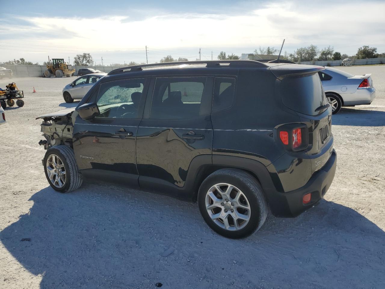 Image 2 of 2018 JEEP RENEGADE LATITUDE 2018 with VIN ZACCJABB2JPJ40090
