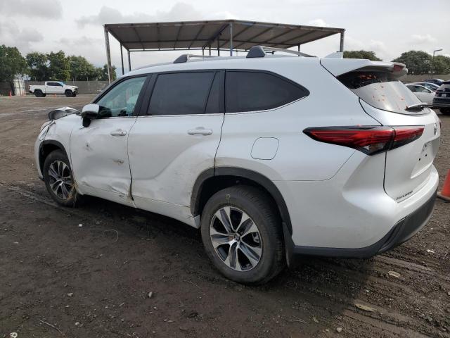 Image 2 of 2023 TOYOTA HIGHLANDER L 2023 with VIN 5TDKDRAH6PS518322