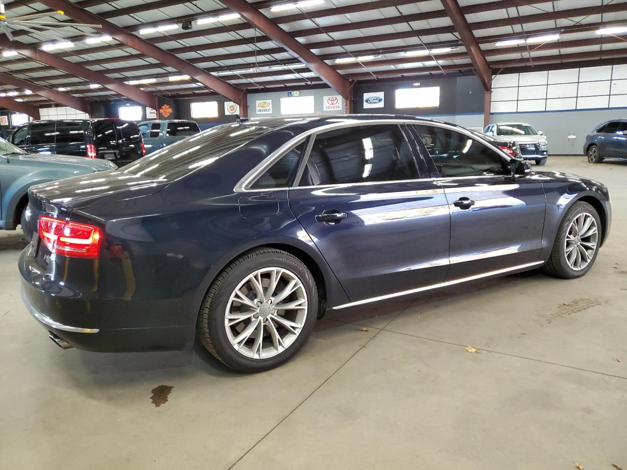 Изображение 3 2012 AUDI A8 L QUATTRO 2012 с VIN WAURVAFD4CN016912