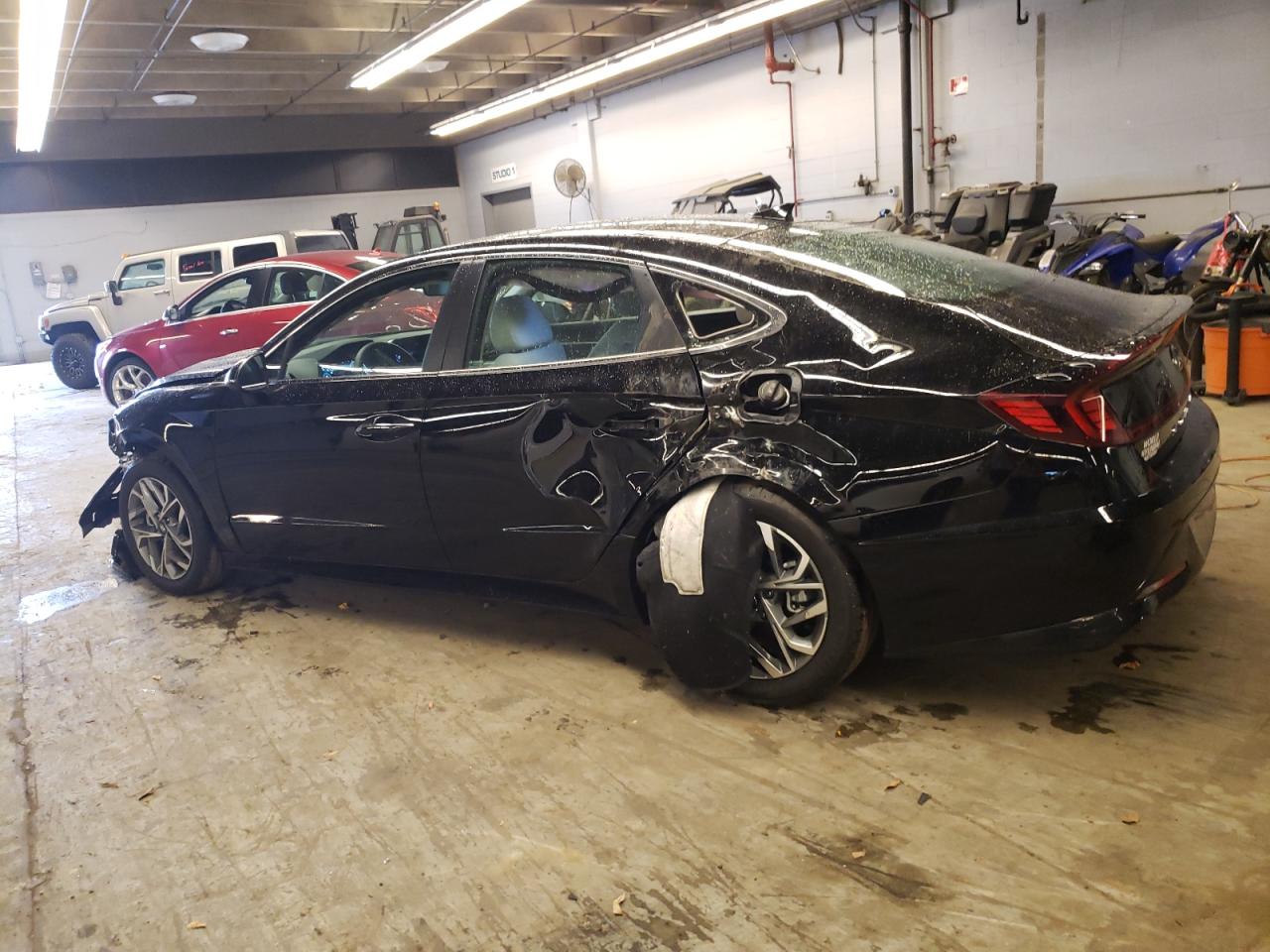 Image 2 of 2023 HYUNDAI SONATA SEL 2023 with VIN KMHL14JA2PA324009