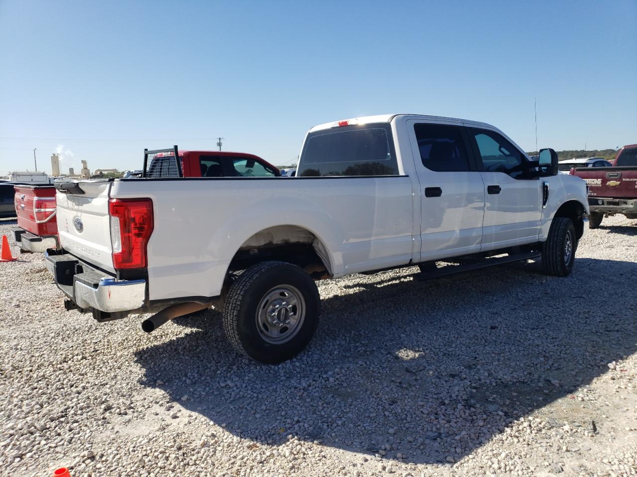 Obraz 3 z 2018 FORD F350 SUPER DUTY 2018 z VIN 1FT8W3B67JEB65066