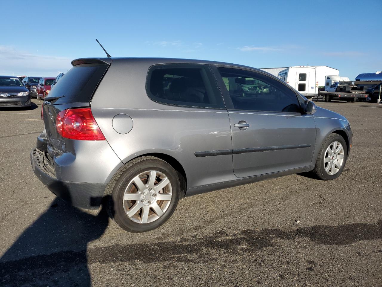 Image 3 of 2007 VOLKSWAGEN RABBIT  2007 with VIN WVWAR71K67W195760