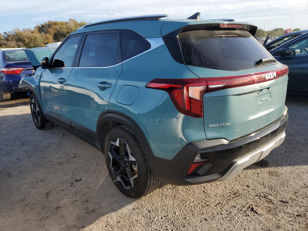 Image 2 of 2024 KIA SELTOS EX 2024 with VIN KNDERCAA0R7472160