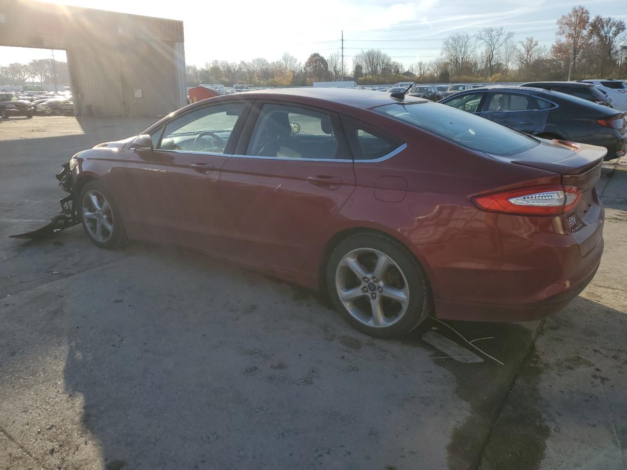 Image 2 of 2014 FORD FUSION SE 2014 with VIN 1FA6P0H79E5395321